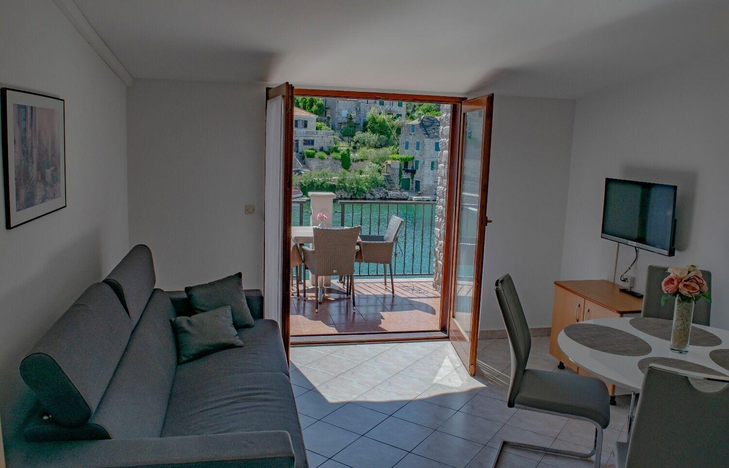 Apartments Daira Стоморска Екстериор снимка